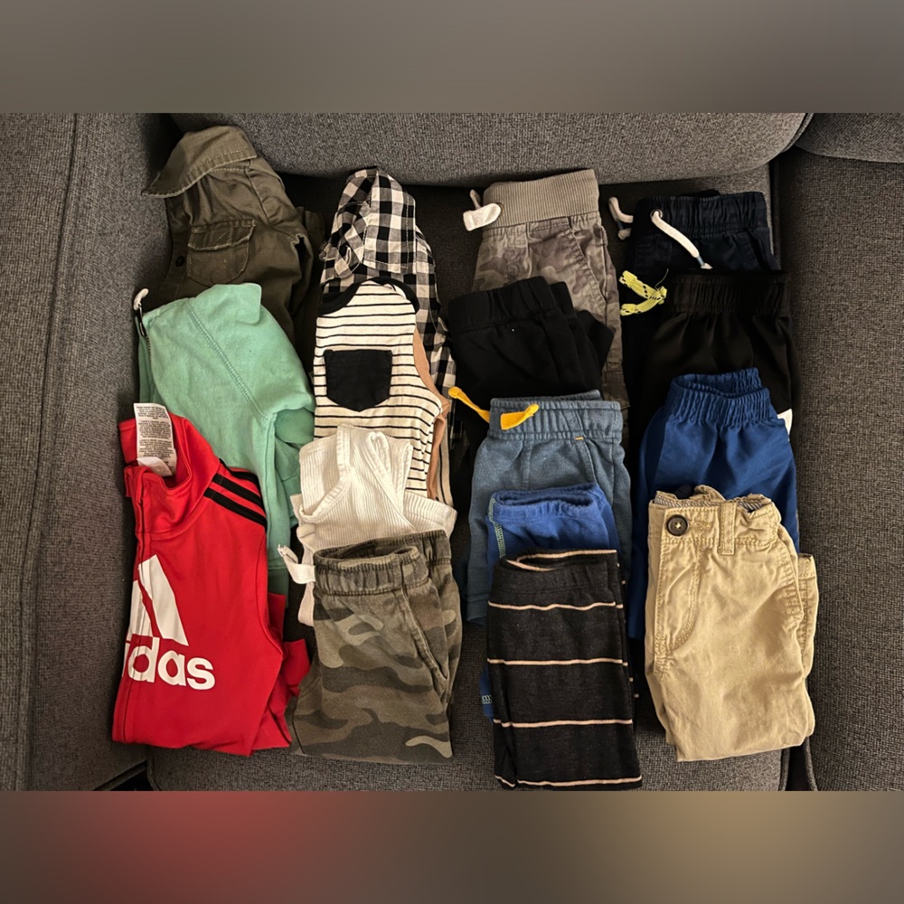 Lot Of Baby Boy Clothes 12 Months (16 Pieces )